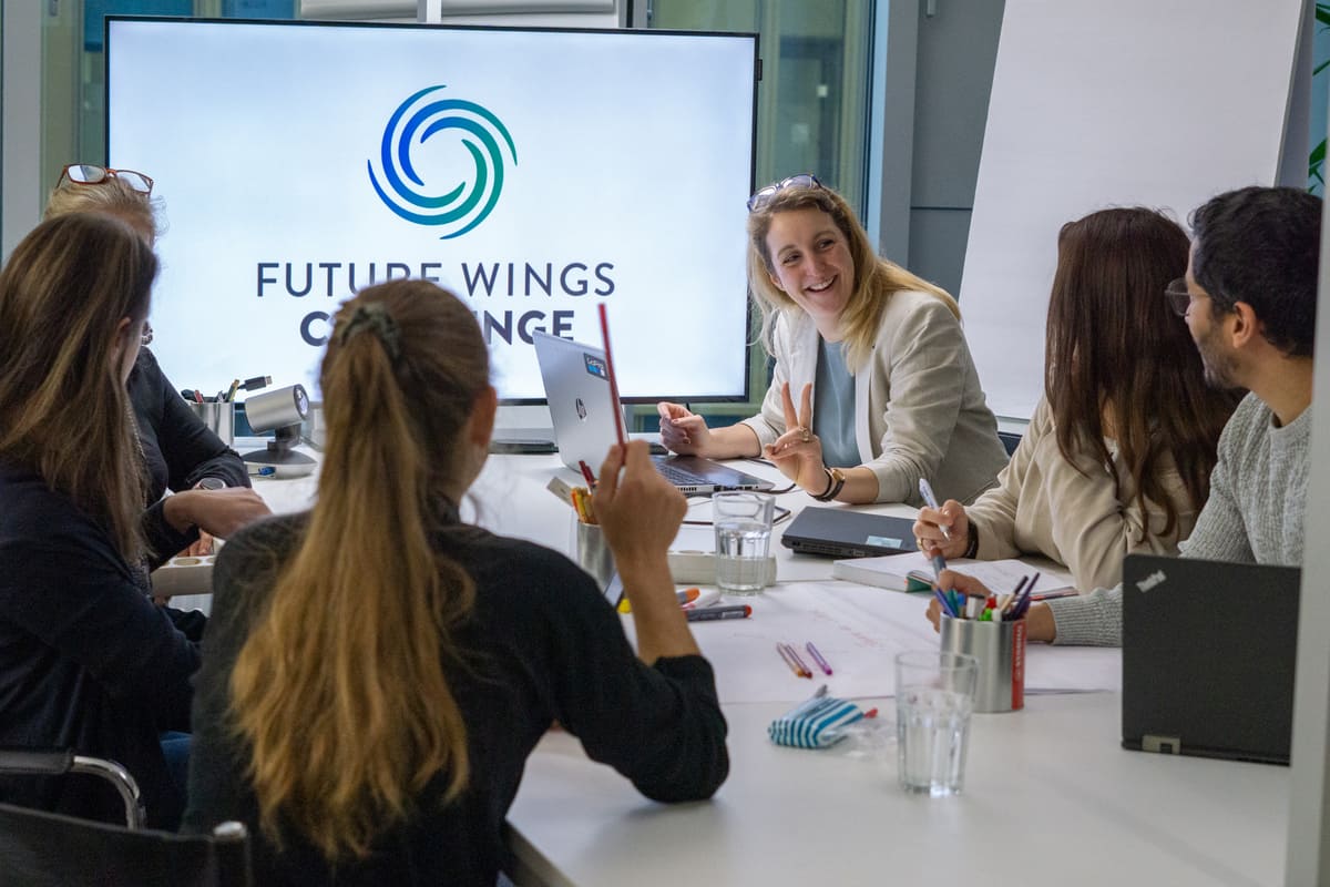 Mit der Future Wings Challenge möchten wir unserem Bildungssystem neue Impulse geben. Unsere Projekte tragen unmittelbar zu mehr Chancengerechtigkeit bei.